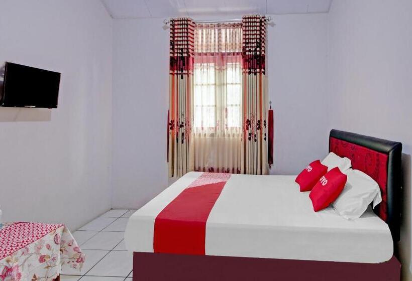Номер Deluxe Кровать Кинг, Oyo 90543 Annur Guest House Syariah