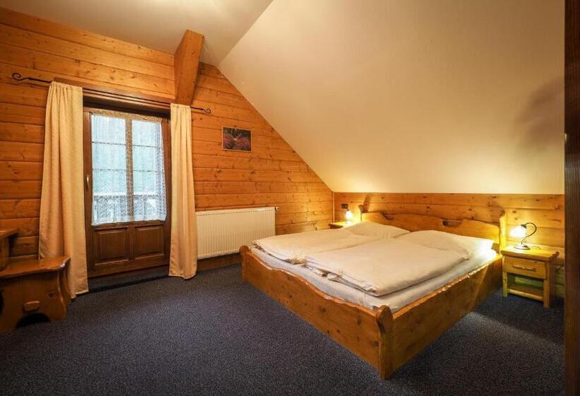 חדר דלוקס, Srub Karolina