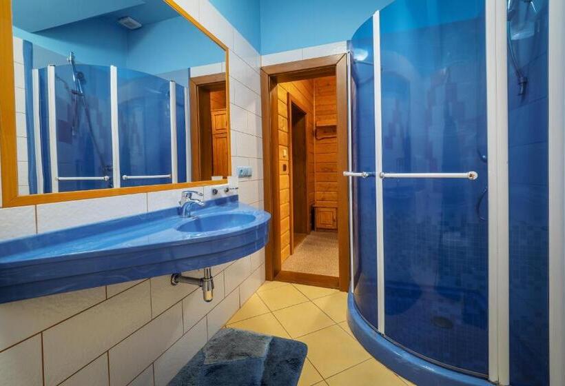 חדר סטנדרט, Srub Karolina