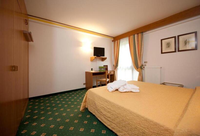 Номер Стандарт, Centro Pineta Family Hotel & Wellness