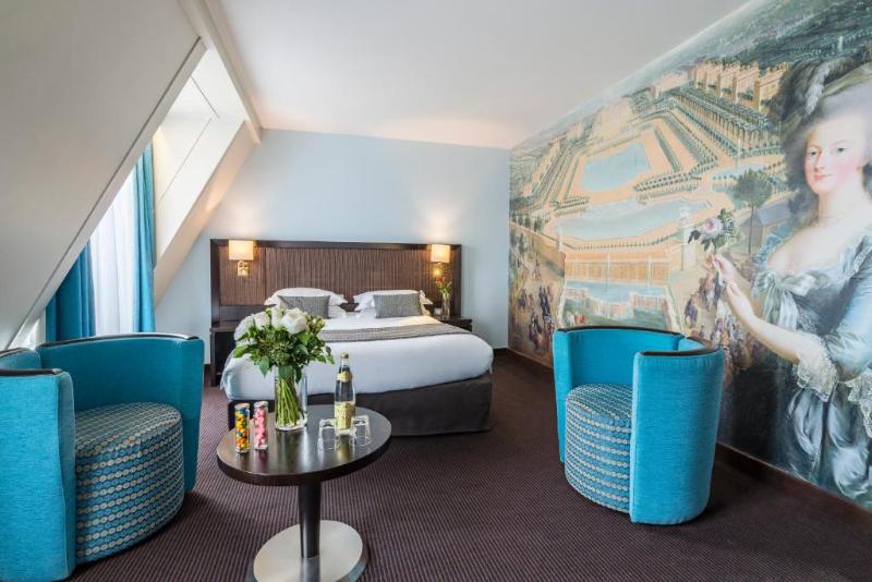 Quarto Deluxe, Le Versailles