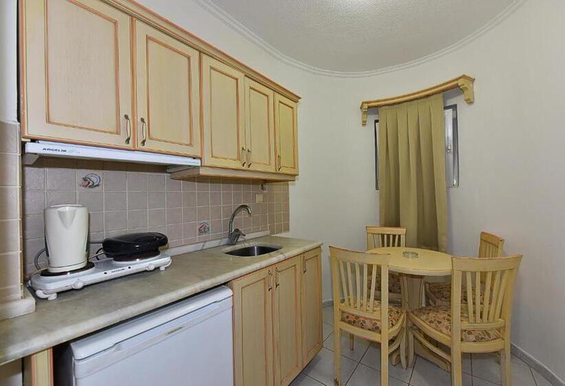 Апартаменты 1 Спальня, Tropicana Beach