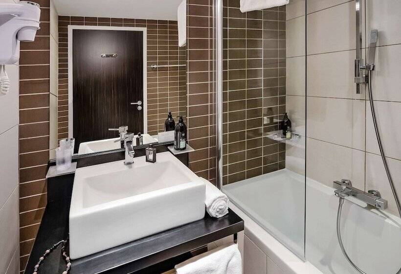 Апартаменты 1 Спальня, Adagio Grenoble Centre