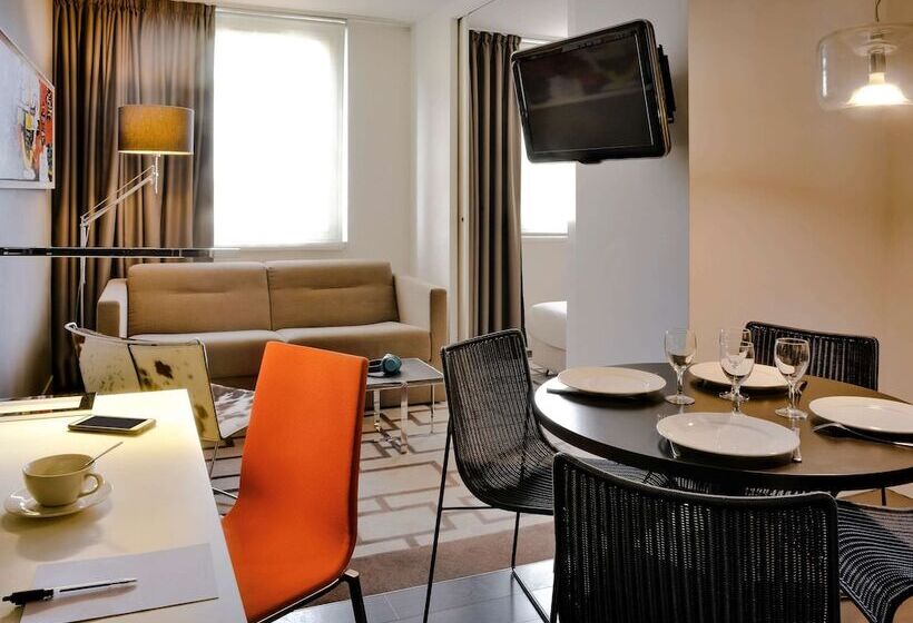 Апартаменты 1 Спальня, Adagio Grenoble Centre