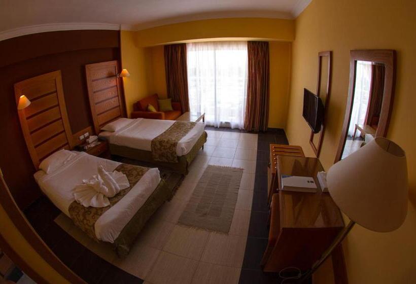 اتاق استاندارد با چشم‌انداز دریا, Golden Beach Resort