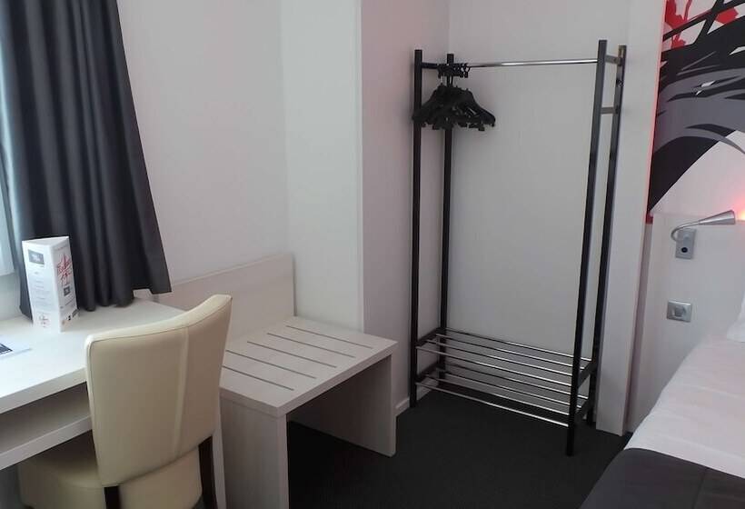 اتاق استاندارد, Kyriad Quimper Sud