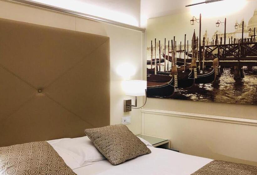 اتاق استاندارد یک نفره, San Lio Tourist House
