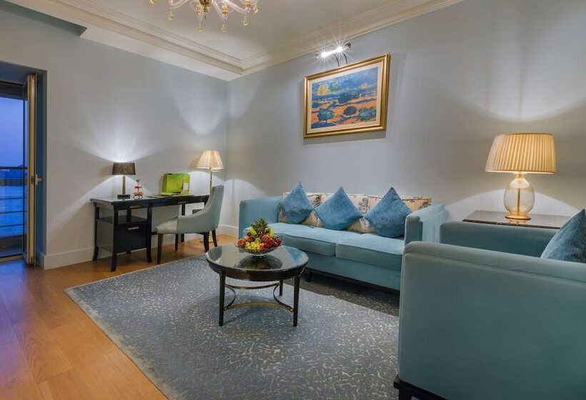 סוויטה דלוקס, Kempinski Nile Hotel, Cairo