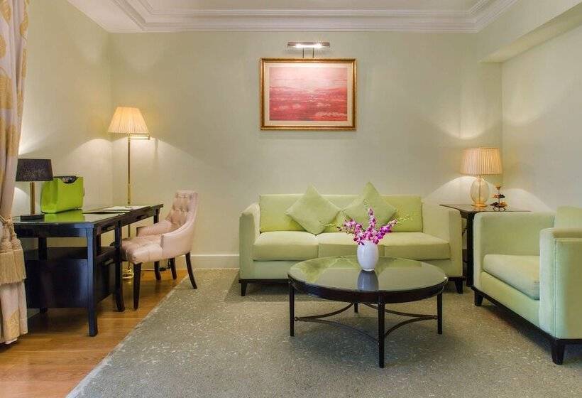 סוויטה דלוקס, Kempinski Nile Hotel, Cairo