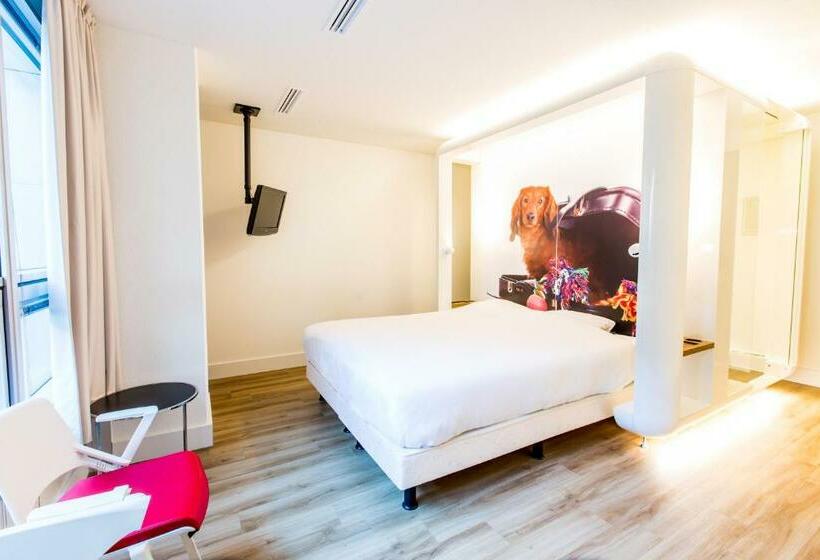 اتاق استاندارد, Qbic Amsterdam Wtc