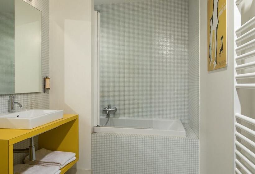 اتاق خانوادگی, Vintage Hotel Brussels