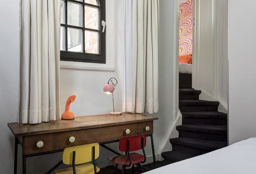 اتاق خانوادگی, Vintage Hotel Brussels