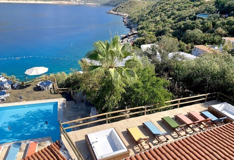 Номер Стандарт Вид на Море, Club Hotel Barbarossa
