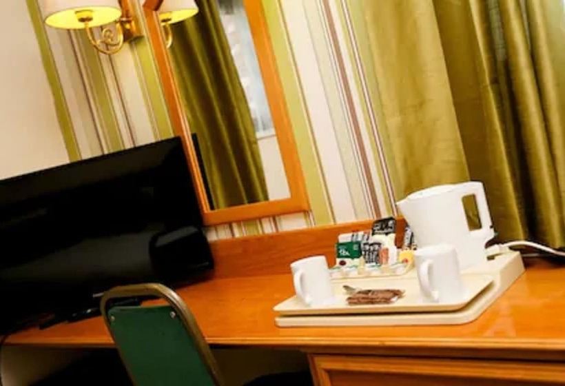 Номер Стандарт, Fairways Lodge & Leisure Club
