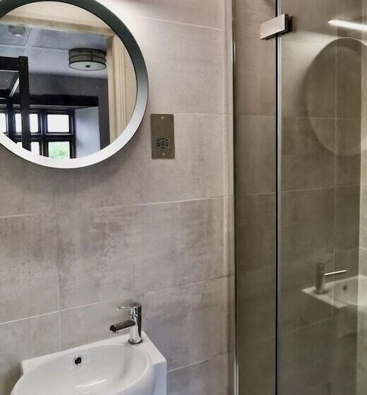 Quarto Estandar, Furzeleigh Mill Inn