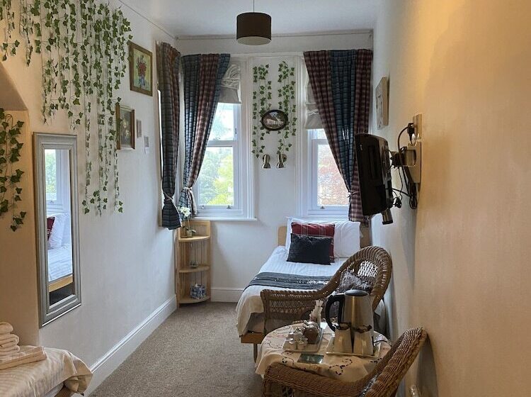 غرفة قياسية مطلّة علي الحديقة, The Palms Guest House