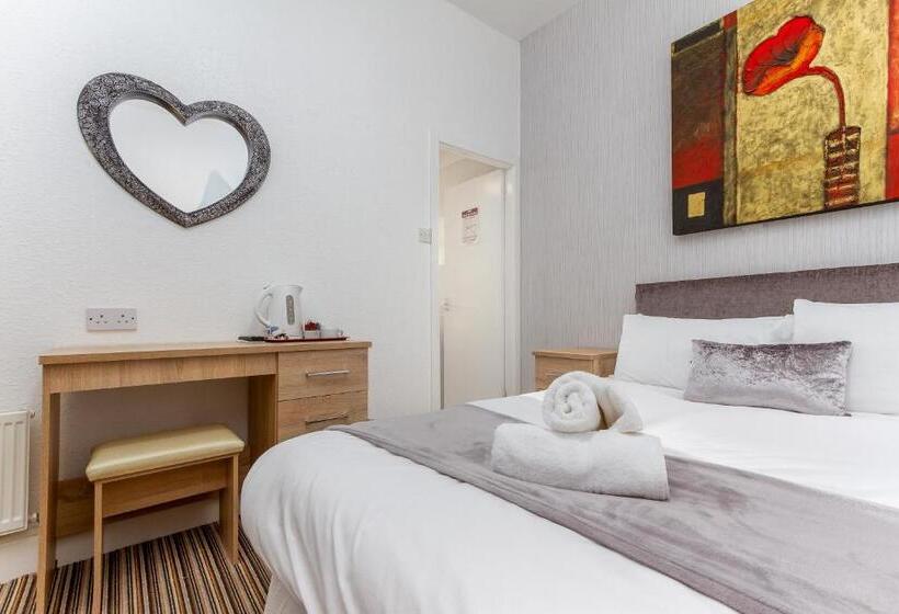 Номер Superior, The Sandringham Court Hotel & Apartment With High Speed Wi Fi
