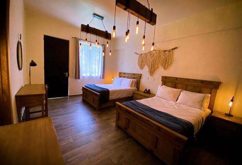 اتاق استاندارد چهارنفره با چشم‌انداز باغ, Boutique Rancho San Juan Teotihuacan
