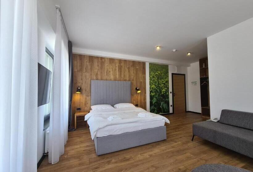 اتاق لوکس, Motel Btg