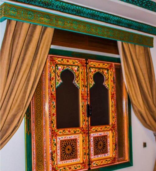 Номер Стандарт, Riad Azemmat