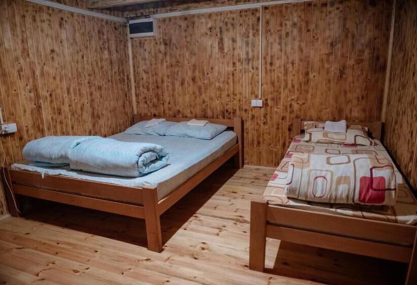 اتاق استاندارد چهار تخته, Komovi   Kobil Do Guesthouse