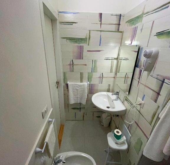 Quarto Triplo Basic, Pompei Art
