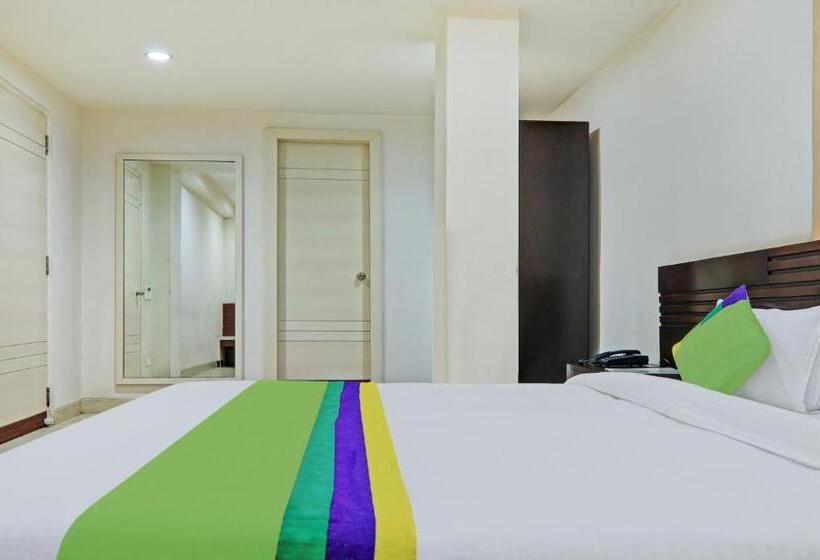 Superior Room, Treebo Elite City Upper Bazar