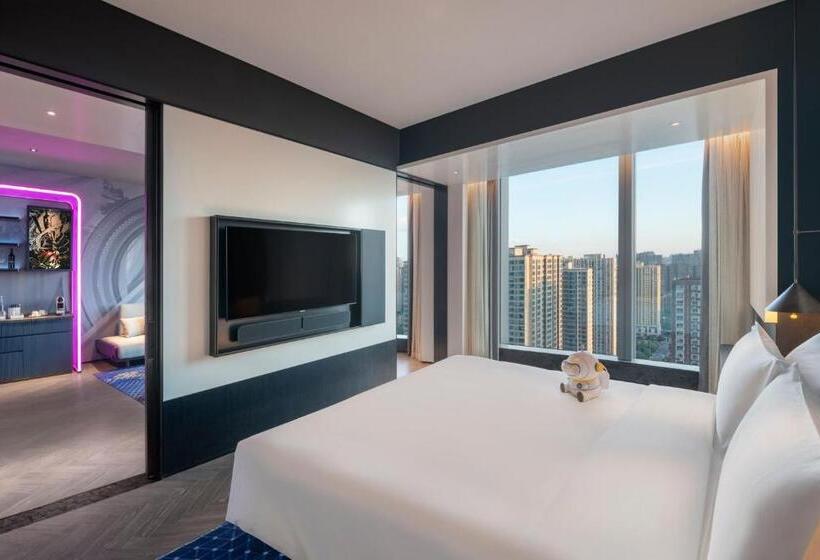 سوییت, W Changsha