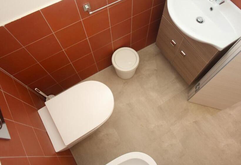 اتاق استاندارد با تراس و چشم‌انداز دریا, Casa Maja Rooms & Suites