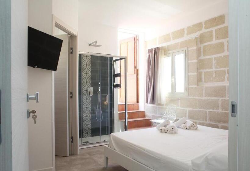 اتاق استاندارد با تراس و چشم‌انداز دریا, Casa Maja Rooms & Suites