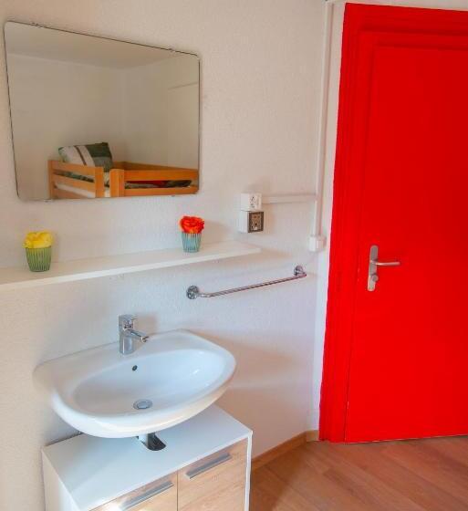 اتاق کلاسیک چهارنفره, Sonne Holiday Rooms