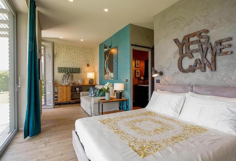 اتاق استاندارد با چشم‌انداز دریاچه, The Lake House