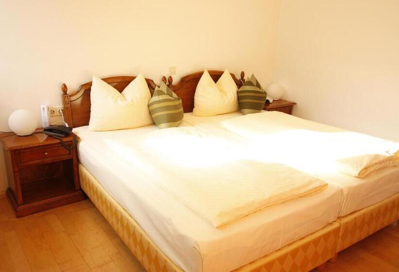 디럭스 룸, Gutshof Hotel Waldknechtshof