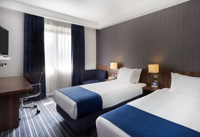 Номер Стандарт, Holiday Inn Express Colchester, An Ihg