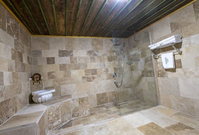 اتاق استاندارد, Underground Cave Suites