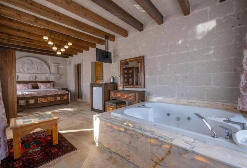 اتاق استاندارد با تخت بزرگ, Underground Cave Suites
