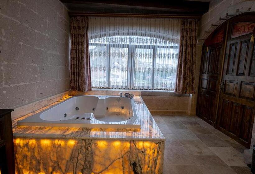 اتاق استاندارد با تخت بزرگ, Underground Cave Suites