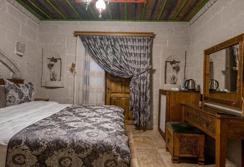 اتاق استاندارد با بالکن, Underground Cave Suites