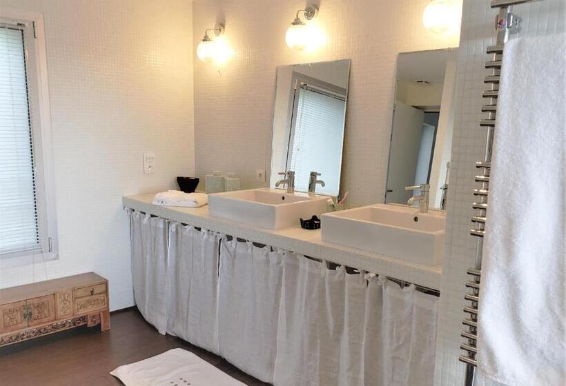 سوییت با چشم‌انداز دریا, Ma Ripoz B&b