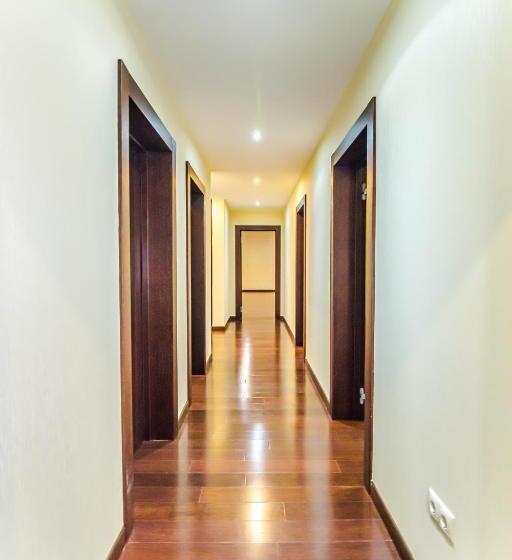 آپارتمان 1 خوابه با چشم‌انداز باغ, Port Baku Residance Family Room 710 A