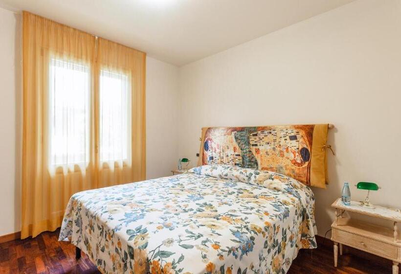 اتاق استاندارد با بالکن, Villa Diletta B&b