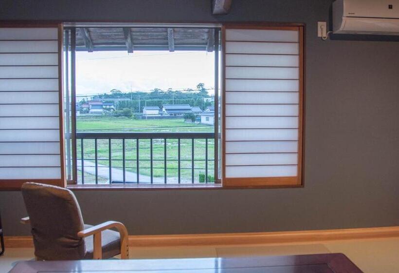 Номер Стандарт, 50歳以下限定   チェックイン15 18時のみ可能      出雲大社 徒歩5分   Hareilo Sevens Hostel