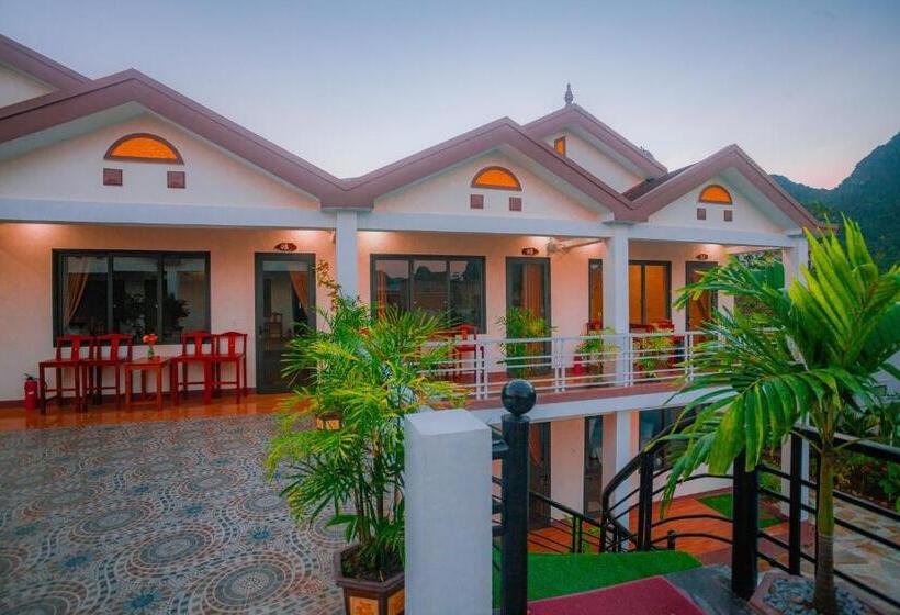 اتاق استاندارد سه نفره, Lucky Homes