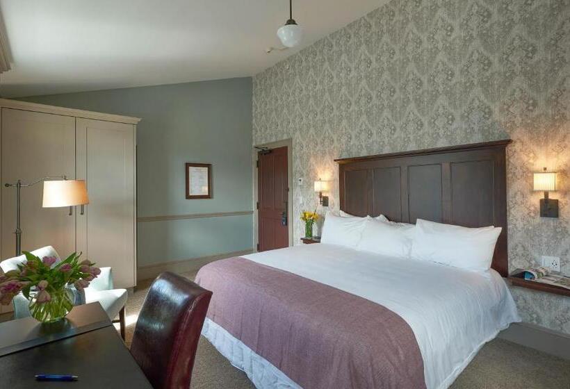 Номер Superior Кровать Кинг, The Groton Inn