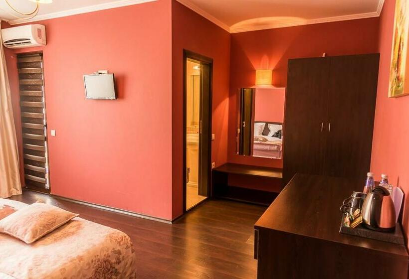 Номер Deluxe с Балконом, Family Hotel Pak Tam