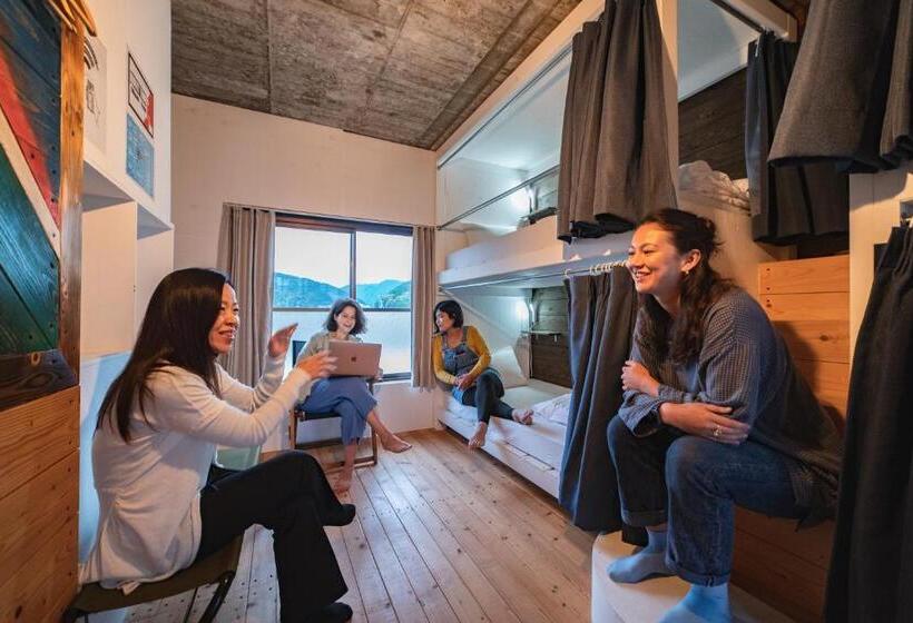 Номер Стандарт Четырехместный Совместный Санузел, Ichi The Hostel