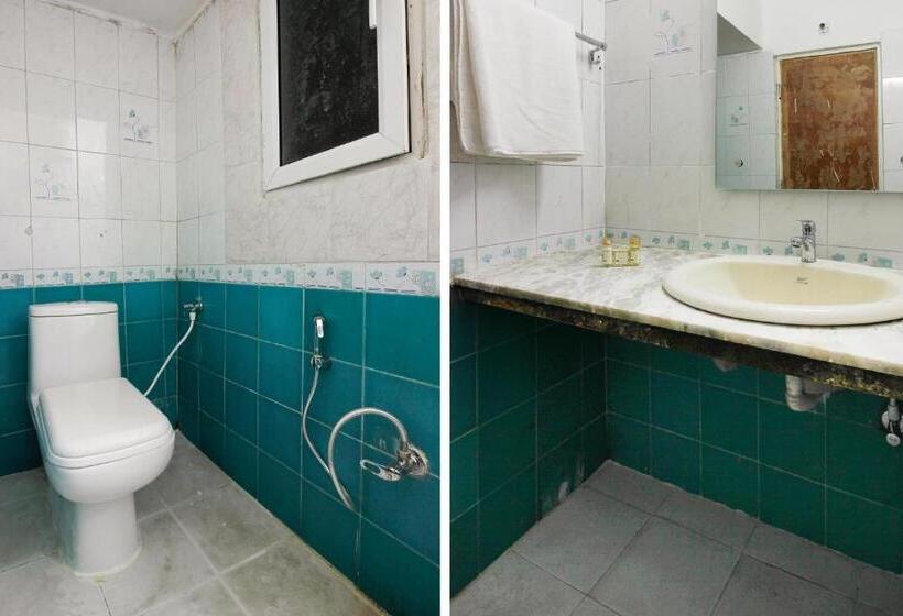 基本间, Capital O Sri Suprabhat Grand Near Kachiguda Railway Station