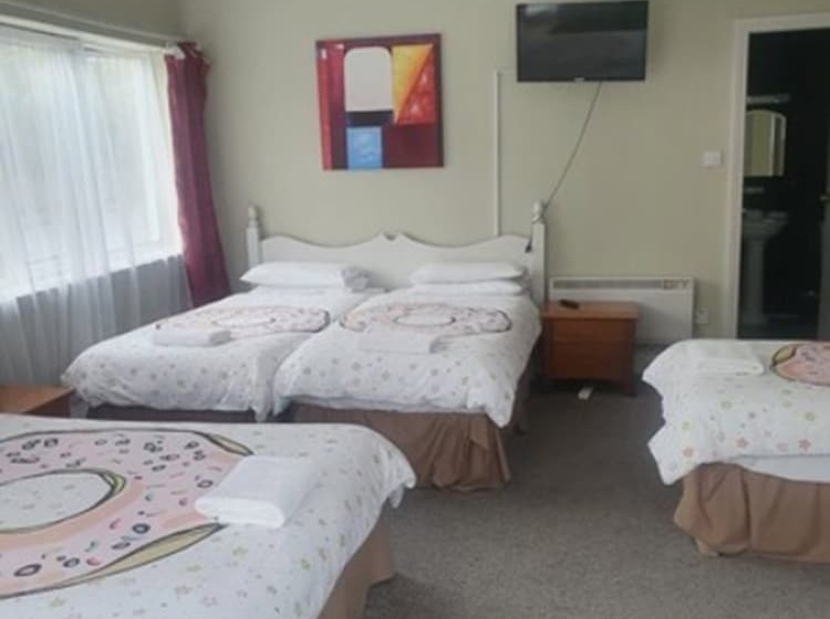 Четырехместный Номер Стандарт, Harmony Inn Kingscourt