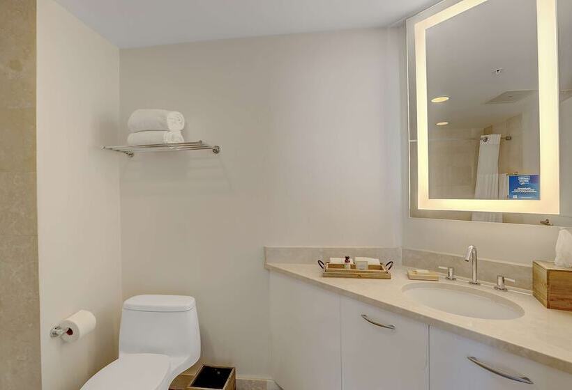 스탠다드 룸 더블 침대 2개, Beach House Fort Lauderdale, a Hilton Resort