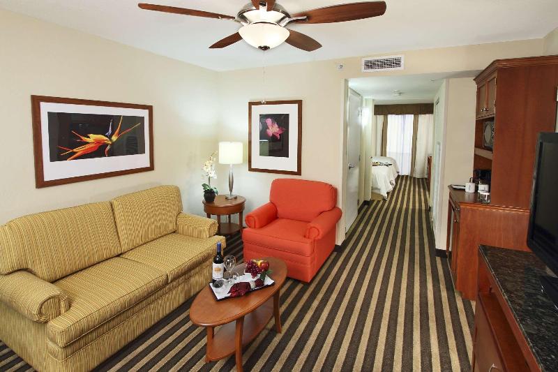 Полулюкс, Hilton Garden Inn Fort Lauderdale Airport Cruise Port